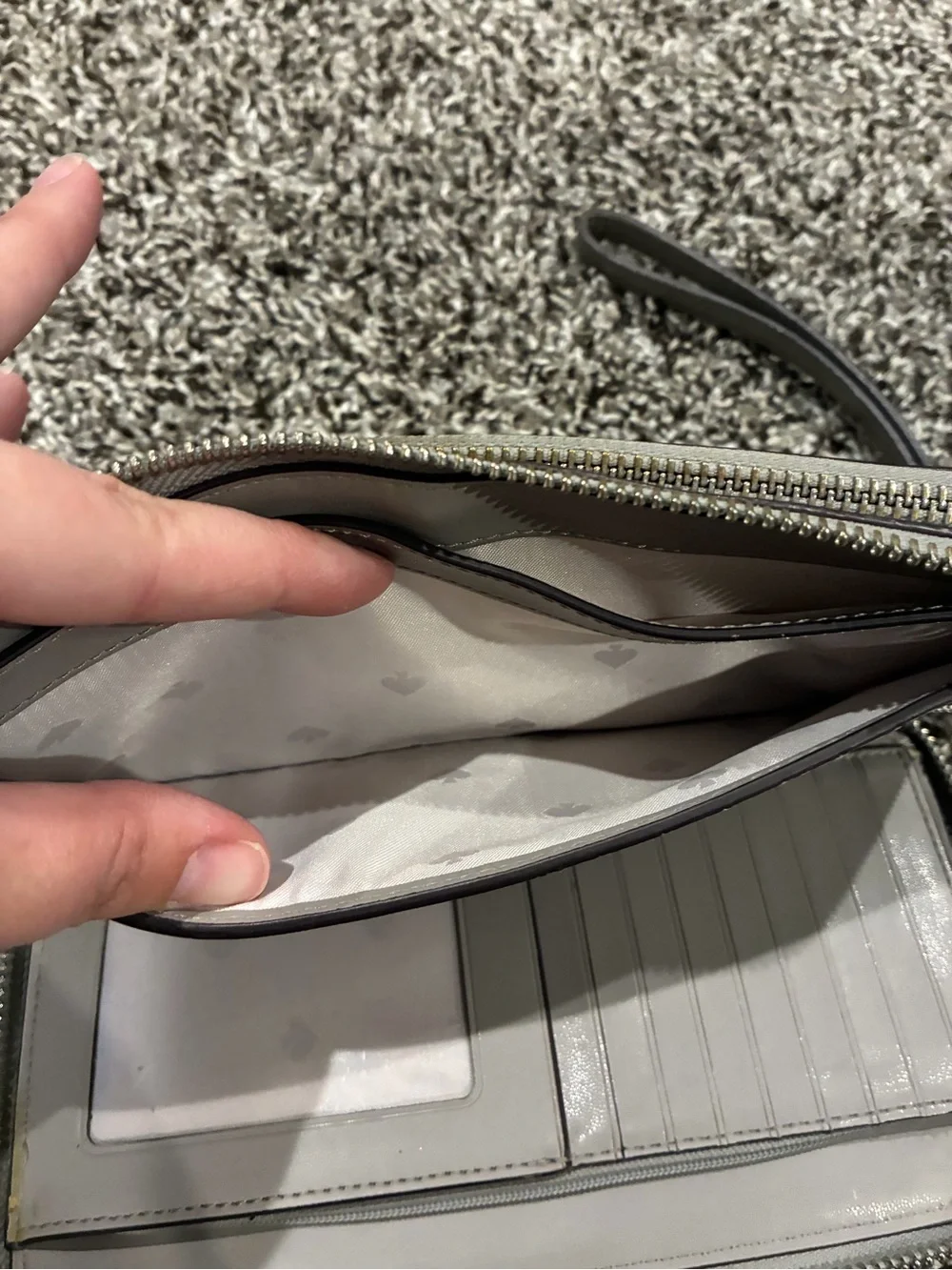 kate spade gray leather zip wristlet